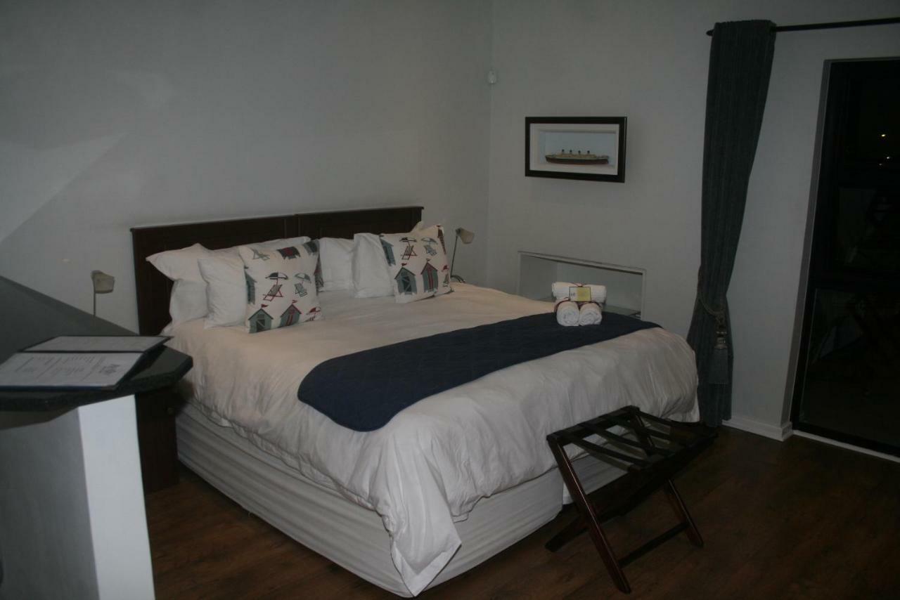 Ahoy Boutique Guest House Порт-Элизабет Экстерьер фото
